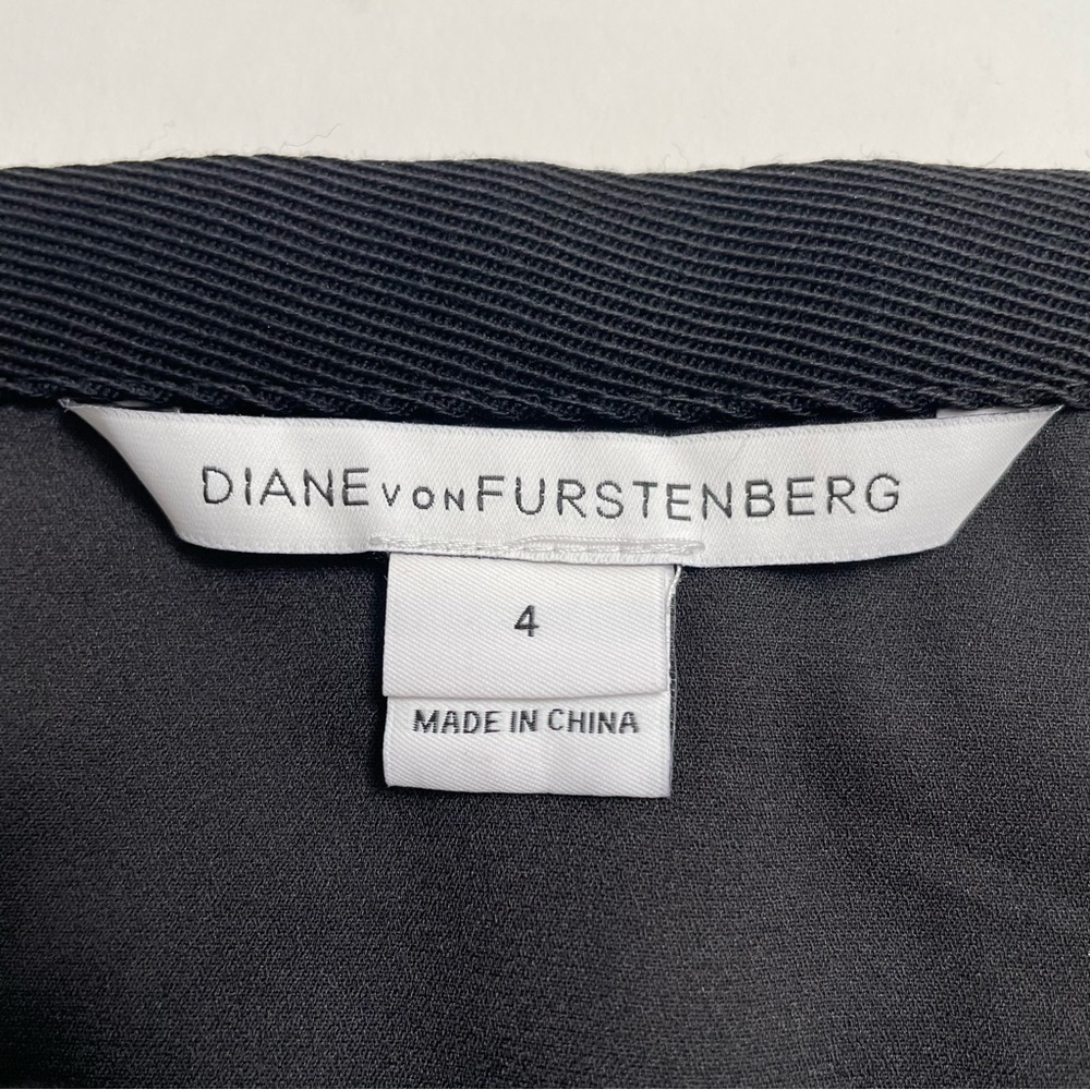 DIANE VON FURSTENBERG “Stevie” bonded lace pencil skirt - Picture 5 of 12